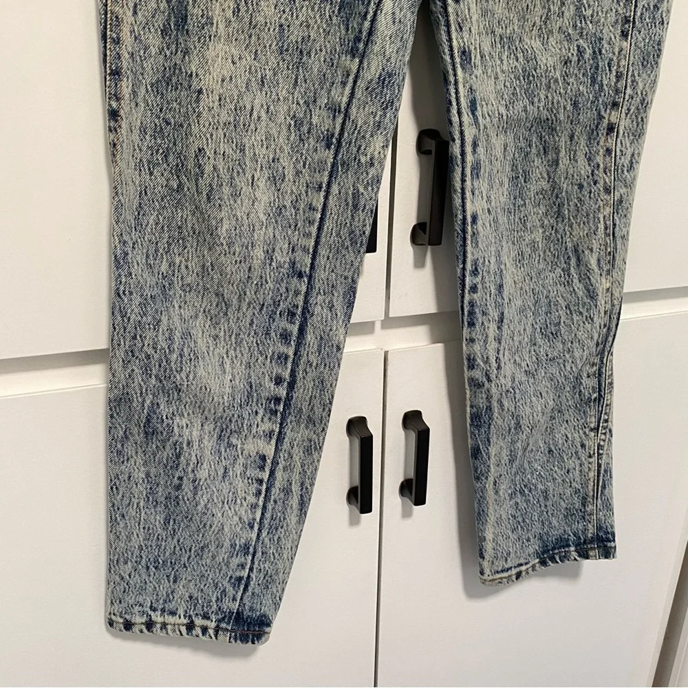 Vintage ‘Chic’ brand high rise acid stone washed jeans - Picture 3 of 7